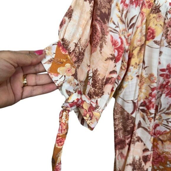 Lauren Conrad Women Small Multicolor Floral Blouse Puff Short Sleeve -Button Up - Picture 6 of 9